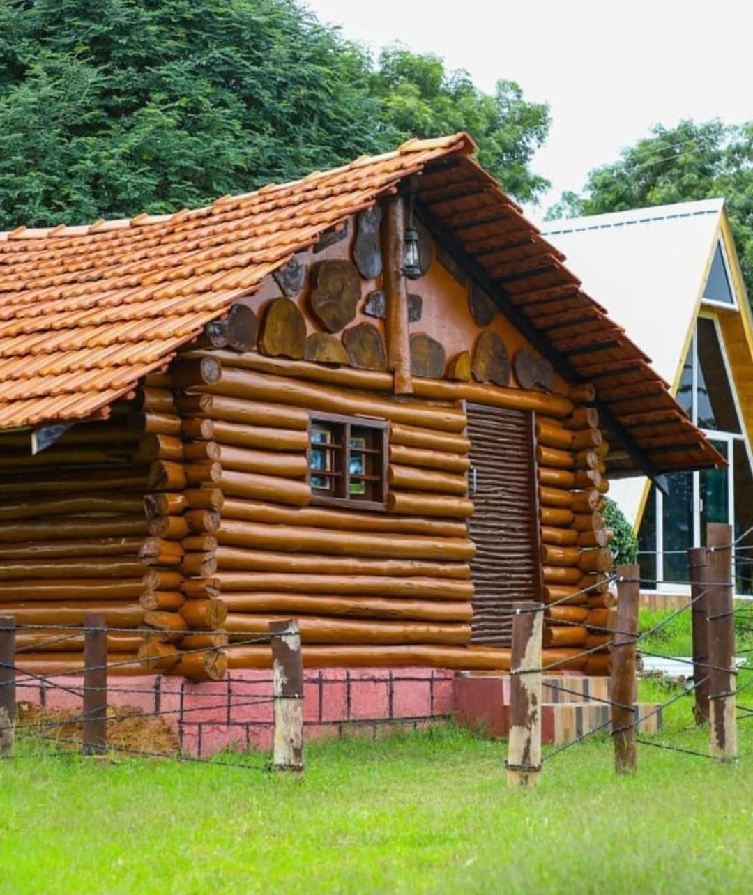 Dejavoo Hotel Gādigarpālya Kültér fotó